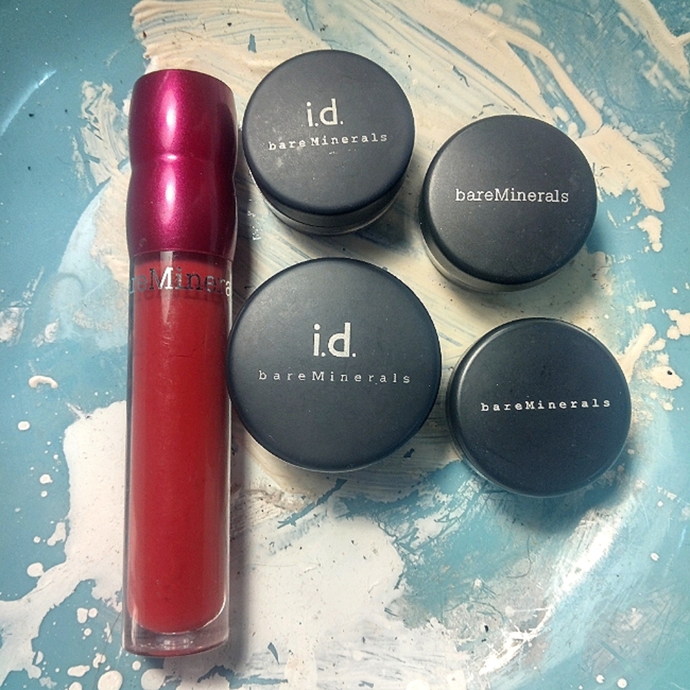 New bareMinerals Red Lip Gloss and Mineral Powder Collection